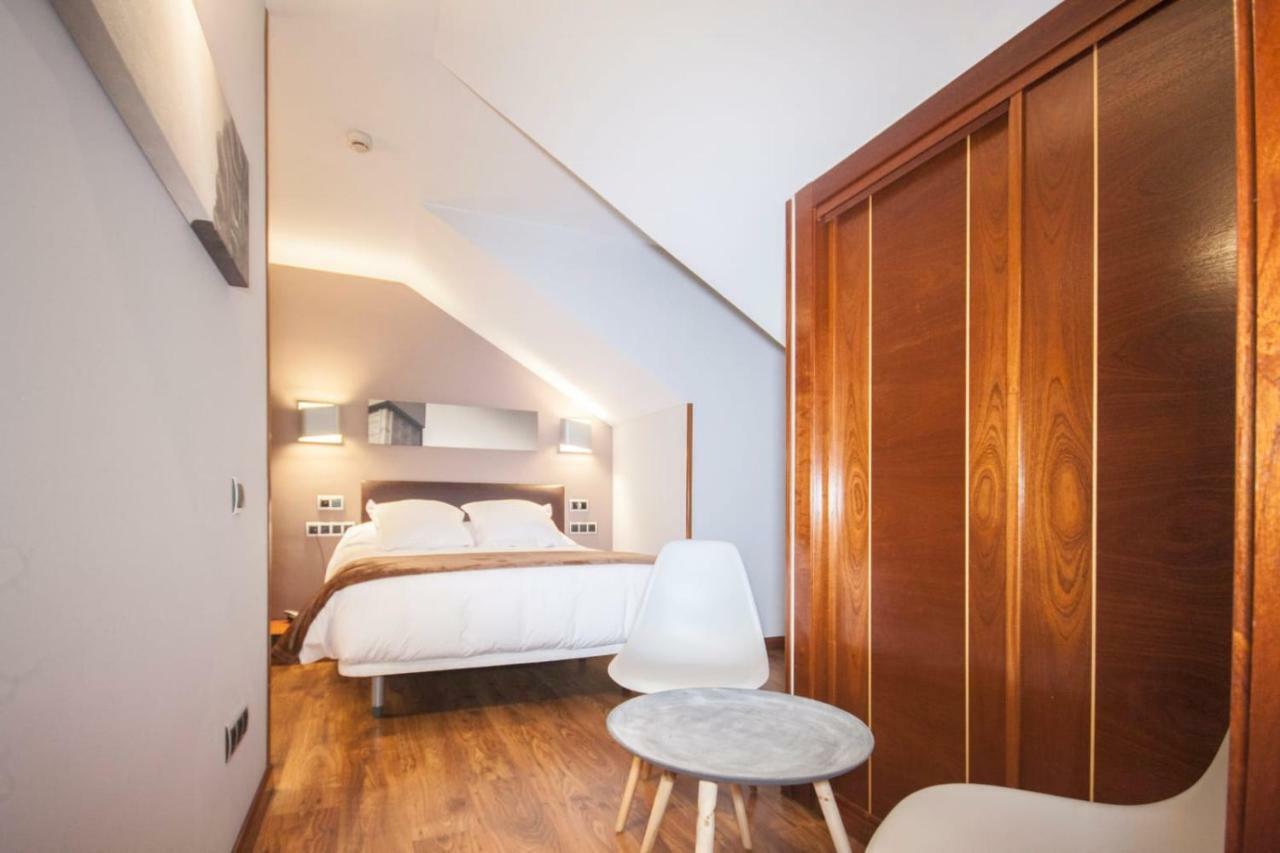 Hospedium Hotel La Casona Del Conde Noreña Εξωτερικό φωτογραφία