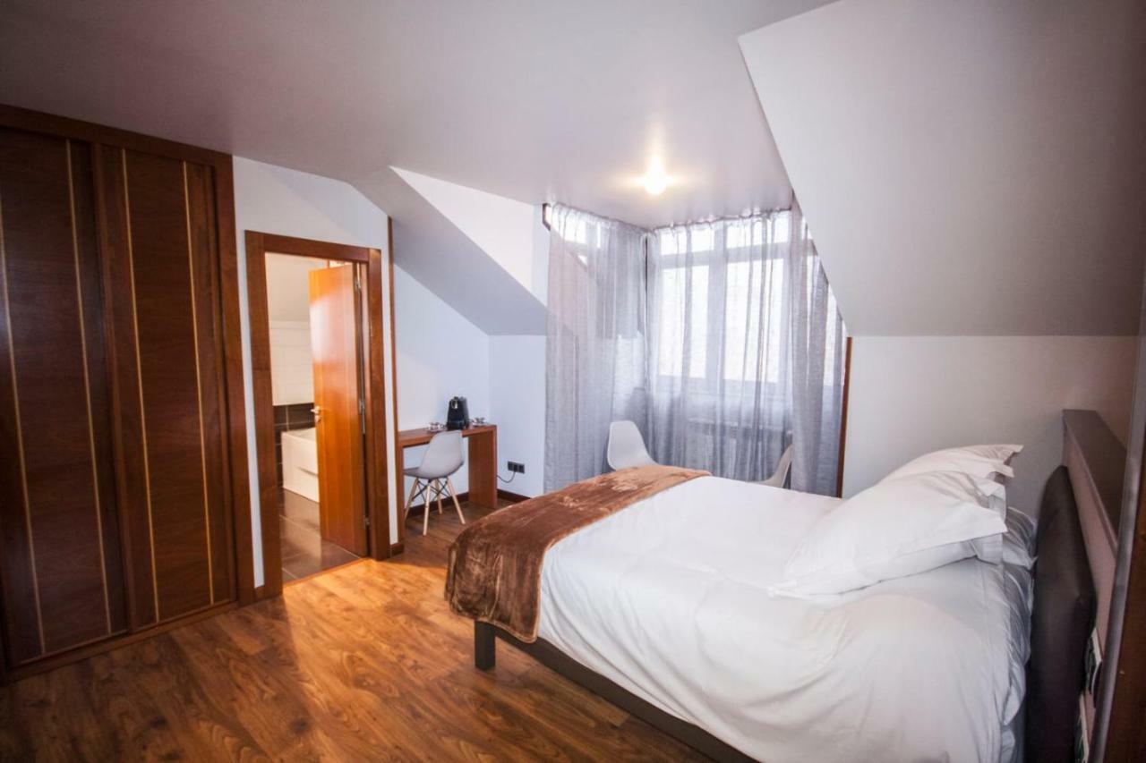 Hospedium Hotel La Casona Del Conde Noreña Εξωτερικό φωτογραφία